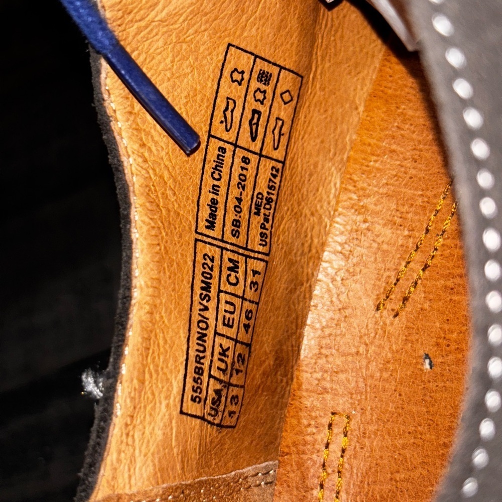 Vionic Bruno wingtip oxford shoe in gray suede with blue laces SS 13 - Picture 7 of 13